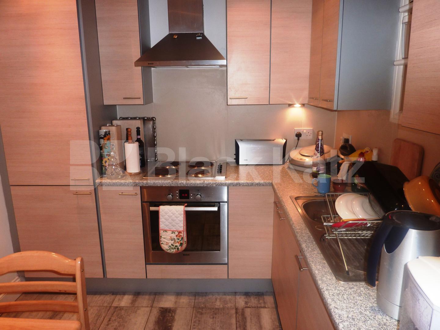 			INCLUSIVE OF ALL BILLS!!!, 1 Bedroom, 1 bath, 1 reception Flat			 Eldon Grove, HAMPSTEAD